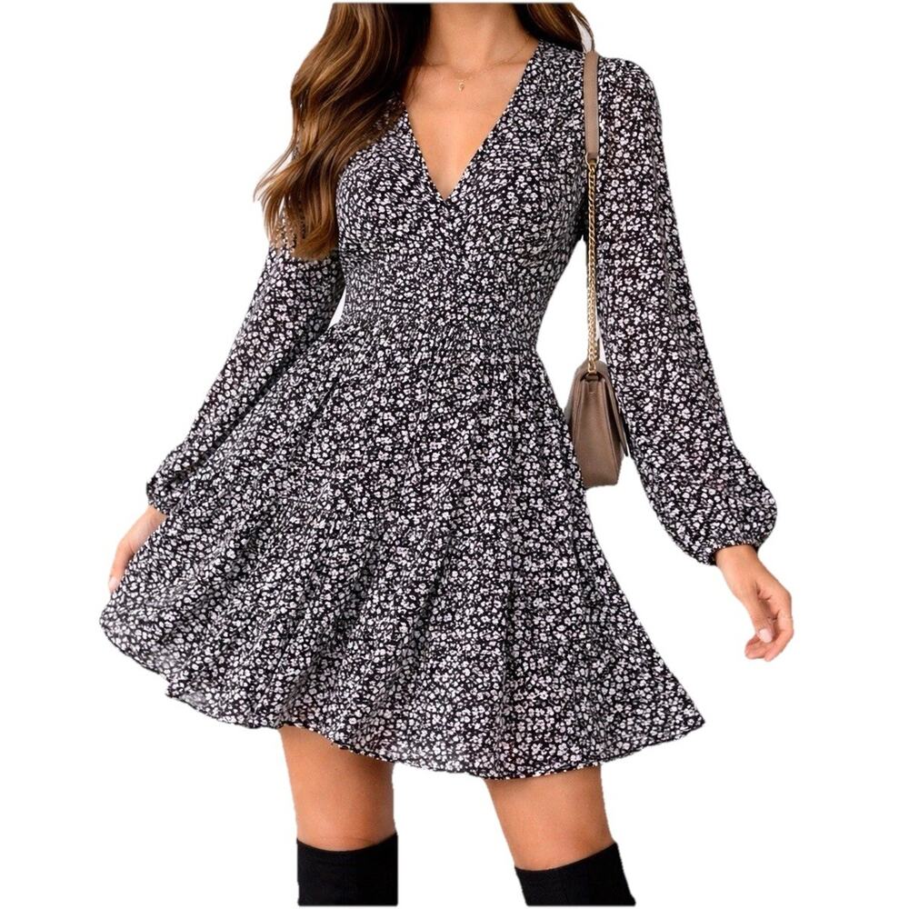 Maeve Anthropologie Dress Medium Black White Floral V Neck Long Sleeve Fit Flare